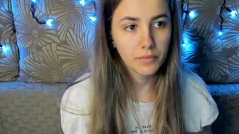 Snapshot of maggiecake chatting on 06-28-26, 01:33 Maggie online show from 06-28-26, 01:33