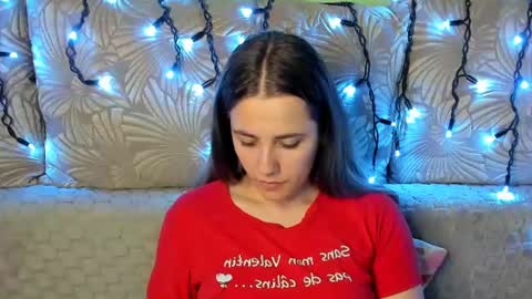 Snapshot of maggiecake chatting on 07-15-26, 02:39 Maggie online show from 07-15-26, 02:39