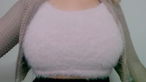 Maggie   online show from 12-06-24, 06:04