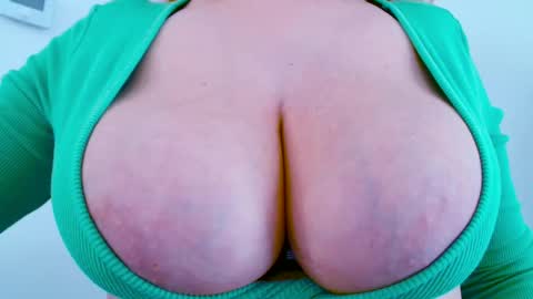 Maggie   online show from 11-12-25, 11:54