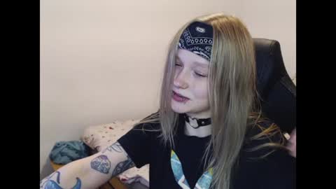 Snapshot of maggieswaggy chatting on 12-04-24, 09:02 Magdalene Swaggy online show from 12-04-24, 09:02