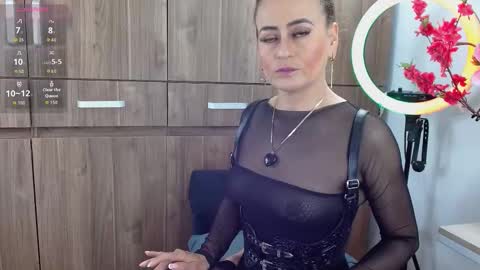 Snapshot of maghenta chatting on 10-22-25, 03:23 Maghenta-MS mature online show from 10-22-25, 03:23