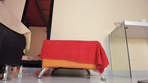 Snapshot of magiarias chatting on 02-15-25, 03:17 online show from 02-15-25, 03:17