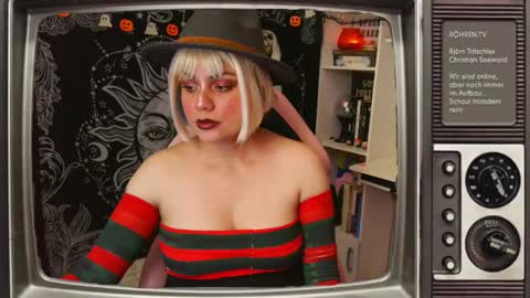 Snapshot of magic_clairewitch chatting on 10-26-25, 12:49 Claire online show from 10-26-25, 12:49