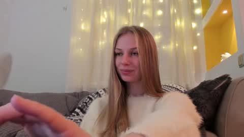 Alice  online show from 12-20-25, 01:29