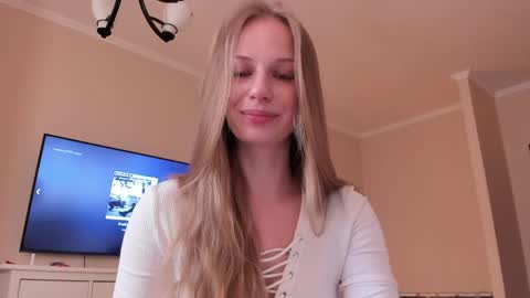 Alice  online show from 04-20-26, 11:13