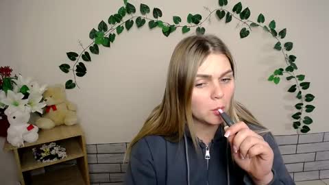 magic_katarina_ online show from 12-24-24, 10:44