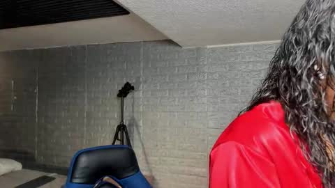 Snapshot of magic_marg chatting on 10-08-25, 08:39 Marge online show from 10-08-25, 08:39