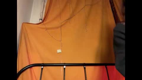 Mikky or Moon online show from 09-28-25, 07:41