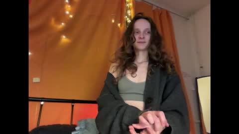 Mikky or Moon online show from 10-03-25, 06:05