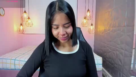 Oliviah online show from 06-24-26, 12:59