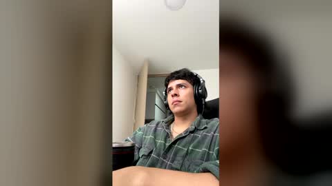 Snapshot of magic_tony chatting on 01-08-26, 08:22 Tony Hoffa online show from 01-08-26, 08:22