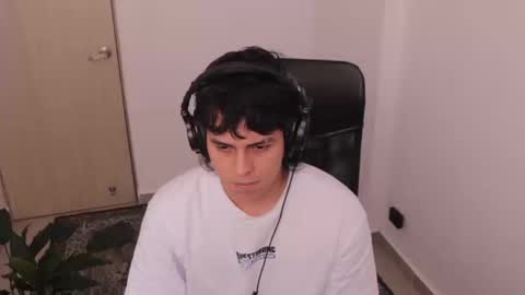 Snapshot of magic_tony chatting on 02-24-26, 06:39 Tony Hoffa online show from 02-24-26, 06:39