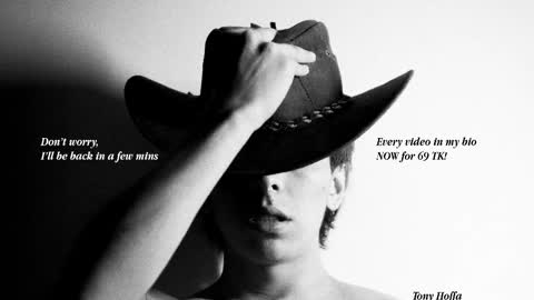 Snapshot of magic_tony chatting on 03-06-26, 02:19 Tony Hoffa online show from 03-06-26, 02:19