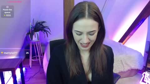 Zooey online show from 03-11-25, 06:30