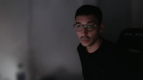 Snapshot of magicjawn chatting on 11-01-25, 11:07 magicjawn online show from 11-01-25, 11:07