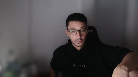 Snapshot of magicjawn chatting on 11-04-25, 05:17 magicjawn online show from 11-04-25, 05:17