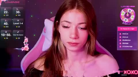 Snapshot of magicladyy chatting on 03-08-25, 08:57 Angel online show from 03-08-25, 08:57