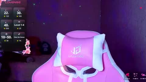 Snapshot of magicladyy chatting on 09-19-25, 07:36 Angel online show from 09-19-25, 07:36