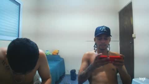 Snapshot of magico_9809 chatting on 06-11-26, 02:53 BRAYAN online show from 06-11-26, 02:53