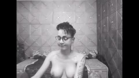 TsKaycee online show from 02-02-25, 01:45