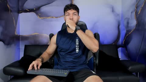 Snapshot of magnus_77 chatting on 01-11-25, 11:23 PRINCE online show from 01-11-25, 11:23