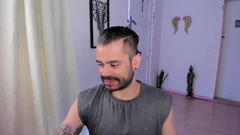 Snapshot of magnus_king chatting on 03-02-25, 08:40 online show from 03-02-25, 08:40