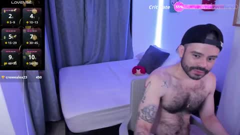 Snapshot of magnus_king chatting on 09-14-25, 01:05 online show from 09-14-25, 01:05