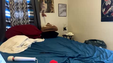 Maggie online show from 01-14-25, 04:29