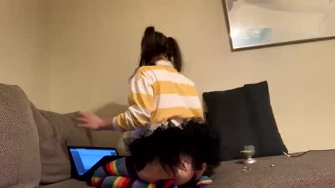 Maggie online show from 01-24-25, 07:41