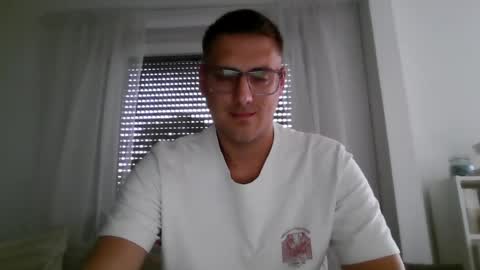 Snapshot of mahrcuhs chatting on 07-09-26, 07:45 mahrcuhs online show from 07-09-26, 07:45