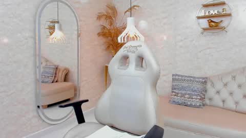 Snapshot of mai_bigboobs chatting on 12-04-25, 11:41 Mai Bigboobs online show from 12-04-25, 11:41