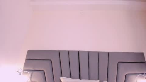 maia_520 online show from 04-22-26, 07:15