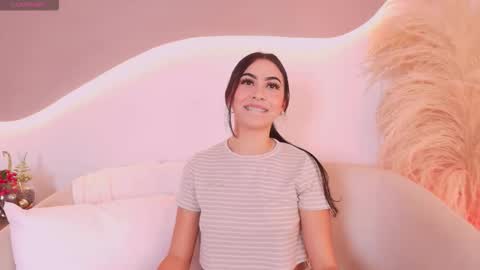 MAIA  LIA  online show from 12-13-25, 09:31