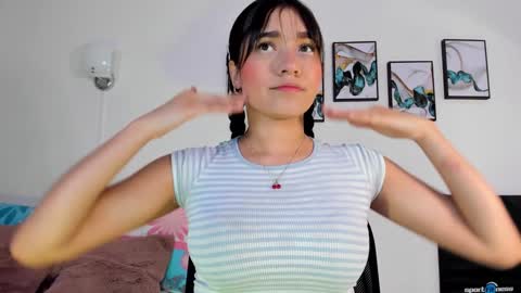 Maia online show from 02-06-25, 12:37