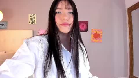 Maia online show from 07-06-26, 12:24