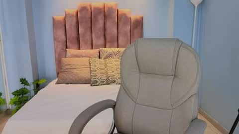 Snapshot of maiaa_ruiz chatting on 04-15-26, 03:02 Maiaa Ruiz online show from 04-15-26, 03:02