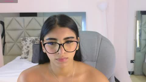 Maiaa Ruiz  online show from 04-28-26, 12:43
