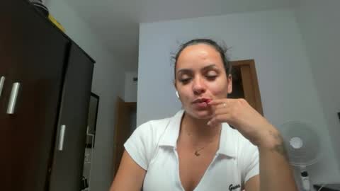 Maia  online show from 06-20-26, 05:16