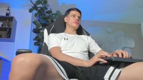 Snapshot of maicolruggeri chatting on 05-12-26, 11:13 MAICOL online show from 05-12-26, 11:13