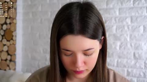 Snapshot of maidabuoy chatting on 11-07-25, 02:00 Lucy online show from 11-07-25, 02:00