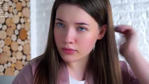 Snapshot of maidabuoy chatting on 11-18-25, 02:06 Lucy online show from 11-18-25, 02:06