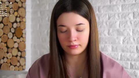 Snapshot of maidabuoy chatting on 11-22-25, 02:21 Lucy online show from 11-22-25, 02:21