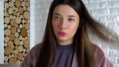 Snapshot of maidabuoy chatting on 11-26-25, 03:18 Lucy online show from 11-26-25, 03:18