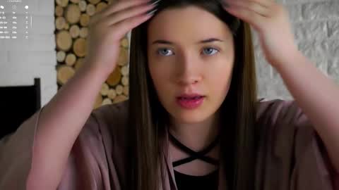 Snapshot of maidabuoy chatting on 12-02-25, 02:06 Lucy online show from 12-02-25, 02:06