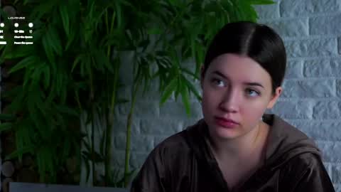 Lucy online show from 04-28-26, 01:37