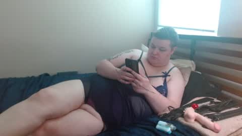 Snapshot of maidensaigexo chatting on 06-27-26, 08:03 Alyx online show from 06-27-26, 08:03