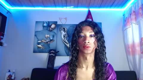 Bella Maidi online show from 01-19-25, 08:09