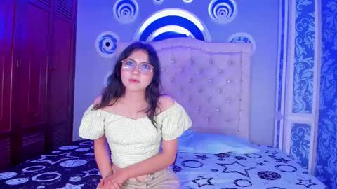 Snapshot of maikel_uwu chatting on 11-10-25, 07:02 May online show from 11-10-25, 07:02