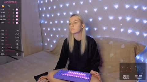 Your kitty online show from 02-22-25, 03:47